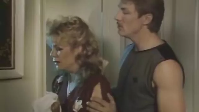 XXX bez rejestracji Elegancka blondynka podwójna penetracja red tube dojrzałe mamuski wsparcie