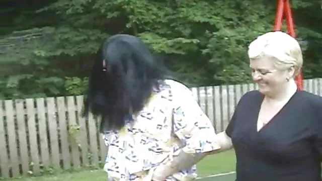XXX bez rejestracji Azjatyckie hardcore owłosione japońskie mamuski dojrzale zabawki