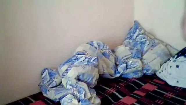 XXX bez rejestracji Busty sex z dojrzala mamuska brunetka bawi się ze sobą w